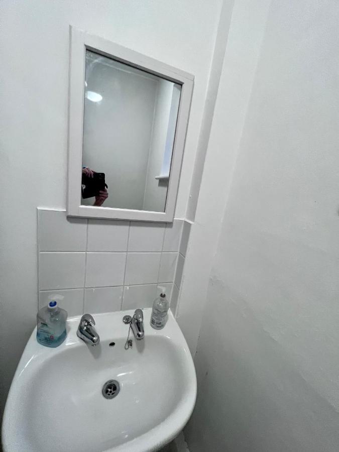 Relaxing&Cozy Room Лондон Екстер'єр фото